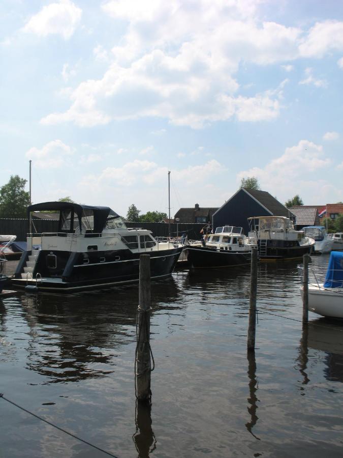 Hotel Bed-On-A-Boat Giethoorn Zewnętrze zdjęcie