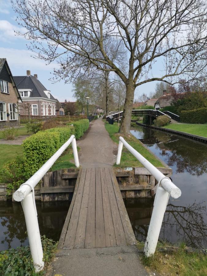 Hotel Bed-On-A-Boat Giethoorn Zewnętrze zdjęcie
