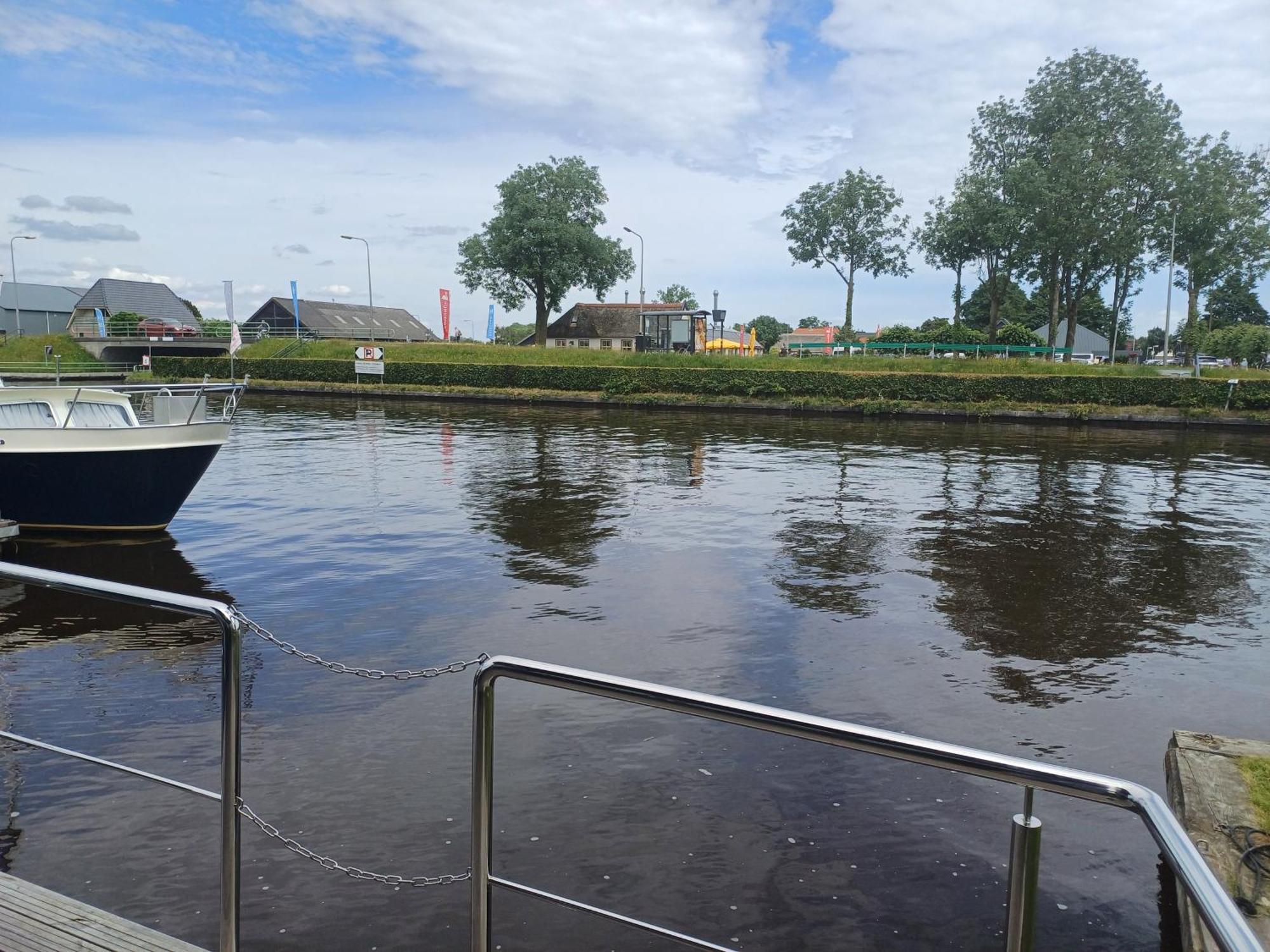 Hotel Bed-On-A-Boat Giethoorn Zewnętrze zdjęcie